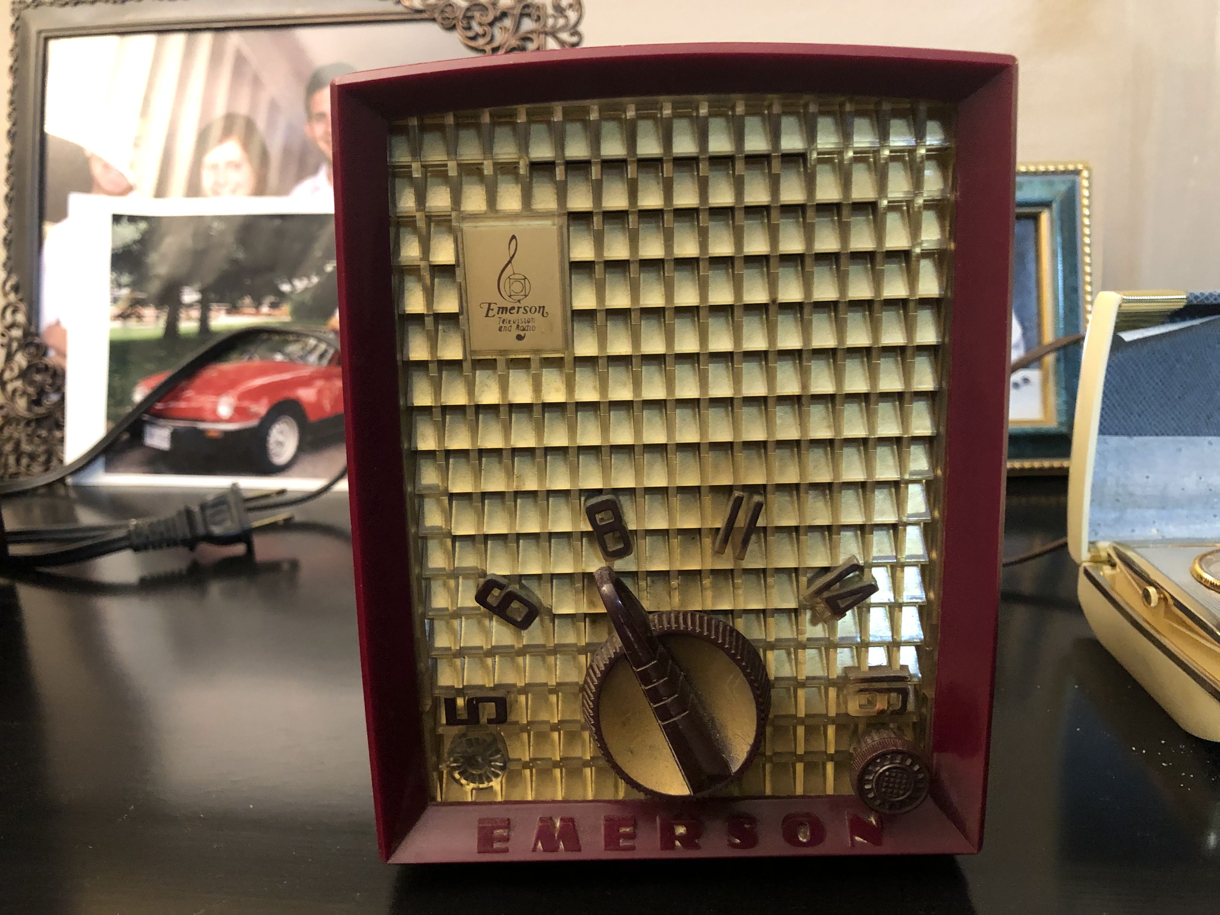 1953 Emerson 506B Red